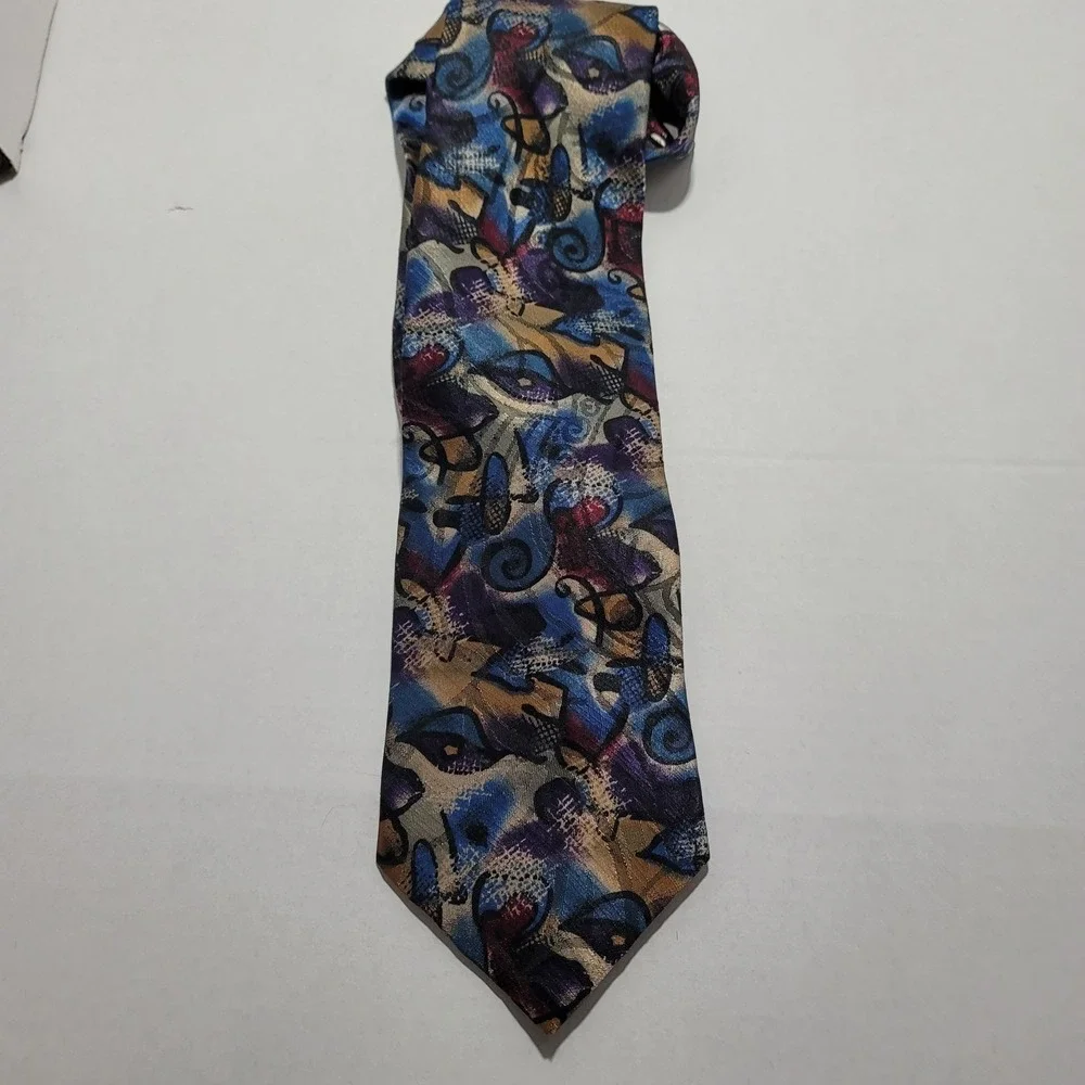 Wembley Purple Red Gold Blue Men's Wide Faux Eyes &‎ Swirls Neck Tie
